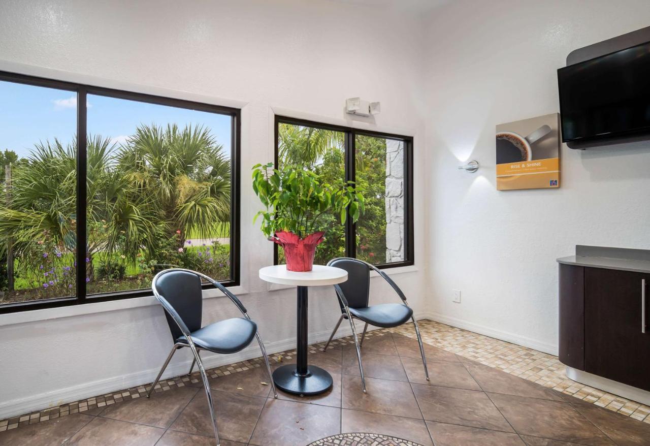 Motel 6-Fort Myers, Fl North Fort Myers Ngoại thất bức ảnh